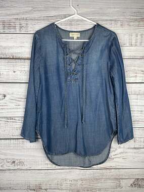 Cloth & Stone Anthropologie Chambray Blue Peasant Tie Top Small Western Coastal